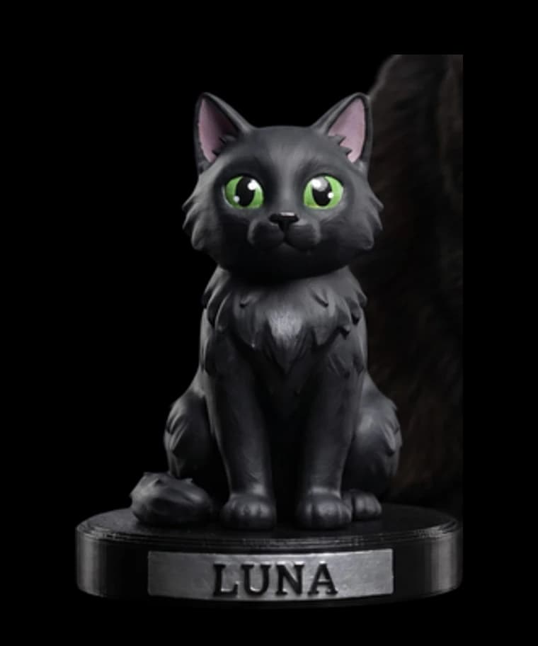 Miniatura Pet Eterno de 15 cm de um gato preto, sobre base com plaquinha